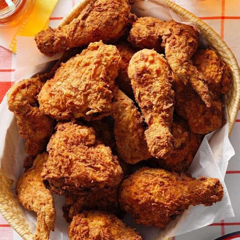 Crispy Fried Chicken Recipe: Easy, Juicy, and Golden Crispy fried chicken with a golden-brown coating and juicy chicken inside
